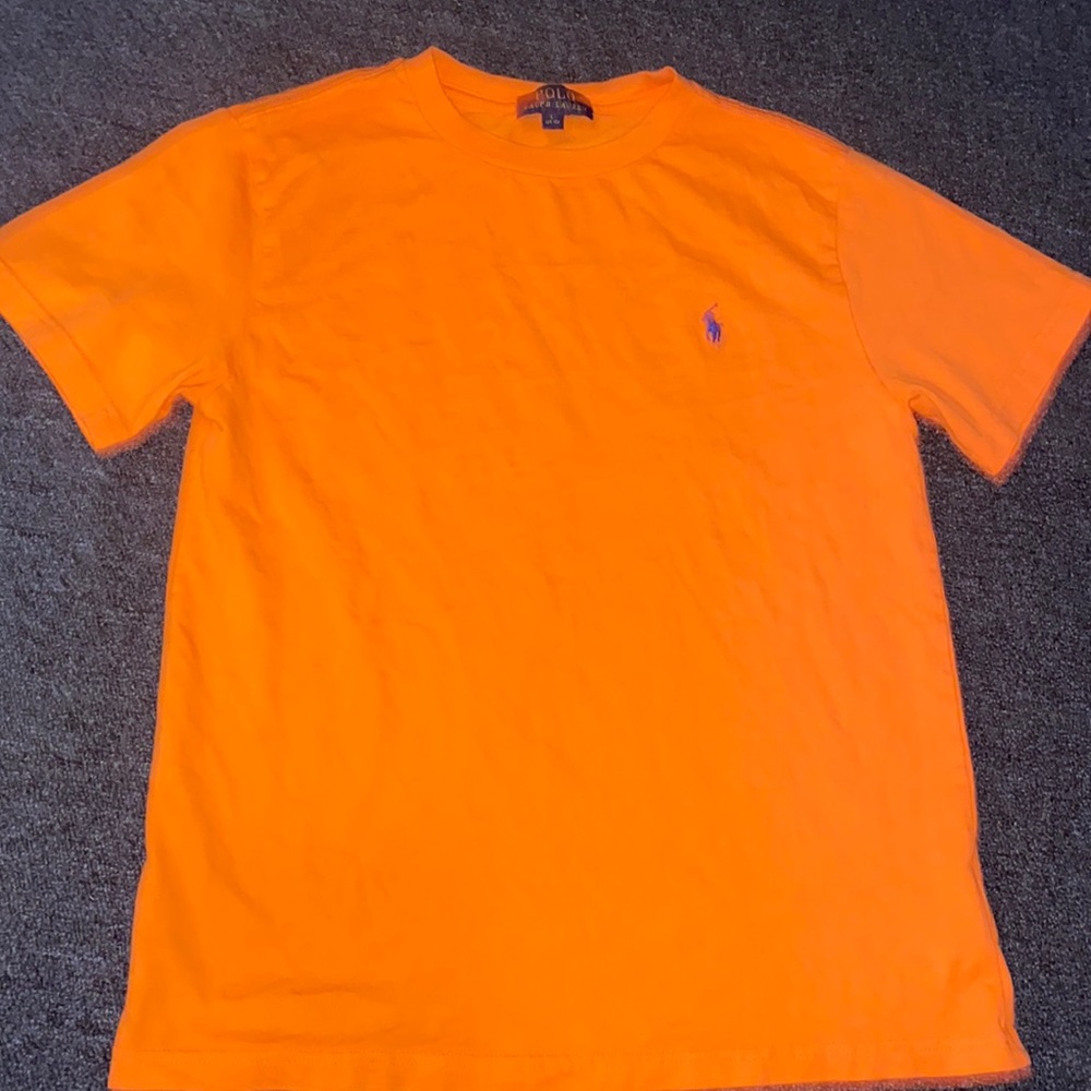 polo t-shirt